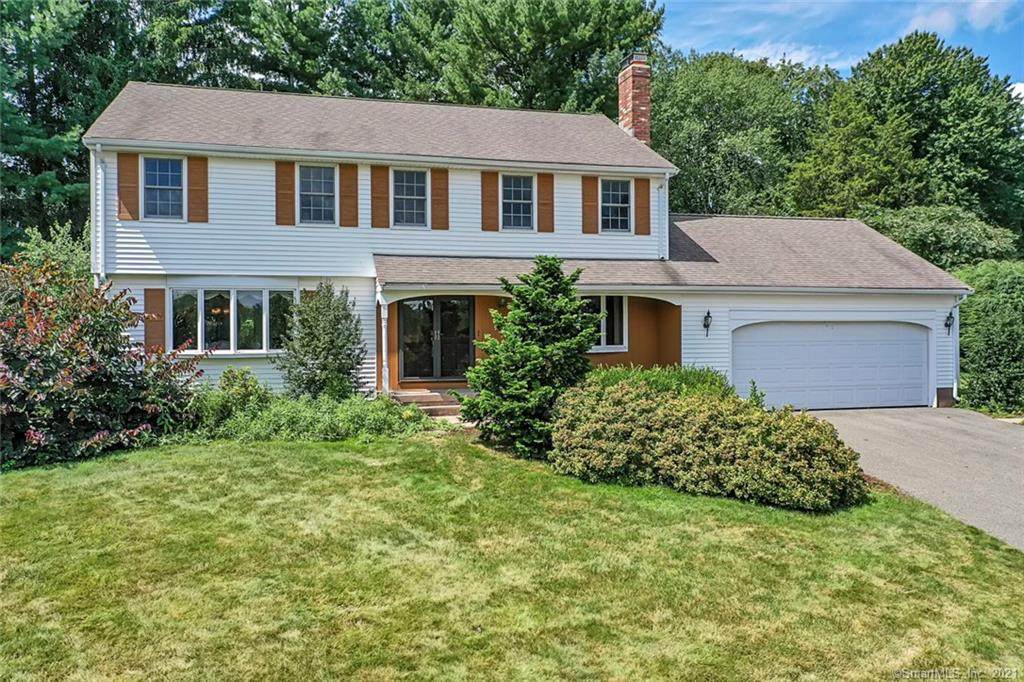 35 Woodpond Drive - Photo 1