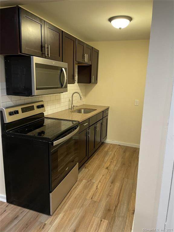 110 Rockwell Avenue - Photo 1