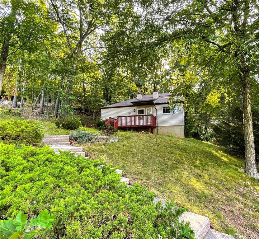 41 Chatham Lane - Photo 1