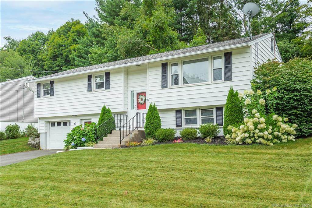 47 Westview Drive - Photo 1