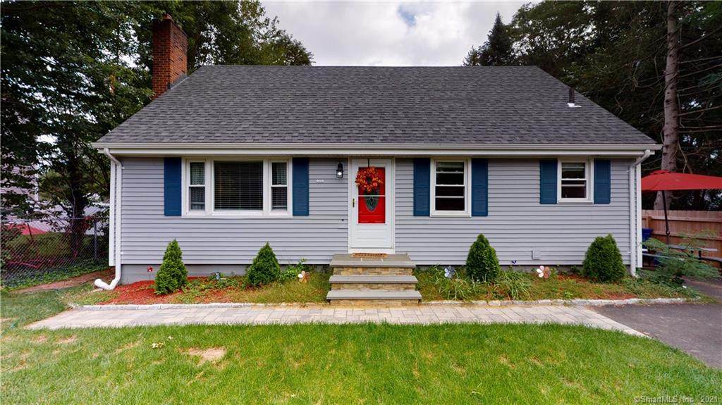 910 Willard Avenue - Photo 1