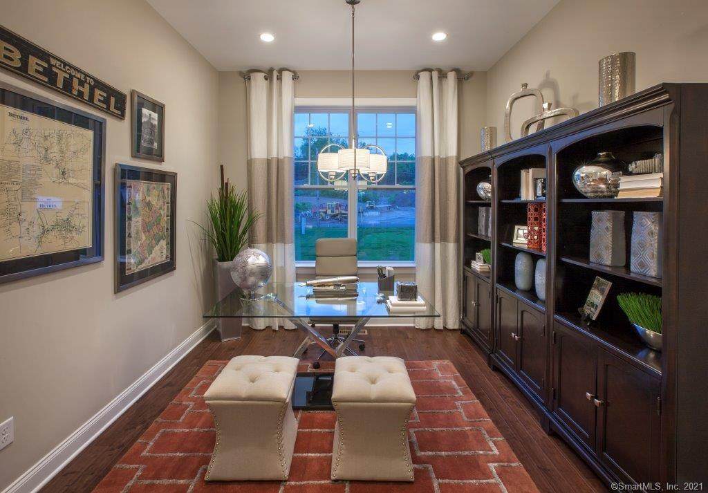 13 Enclave Drive - Photo 1