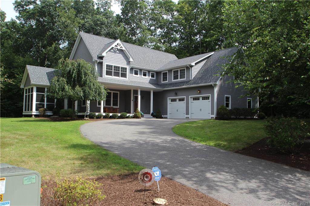 40 Sheffield Drive - Photo 1