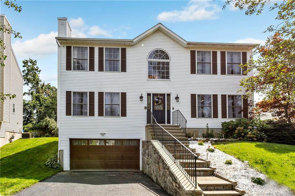 4 Lacey Lane - Photo 1