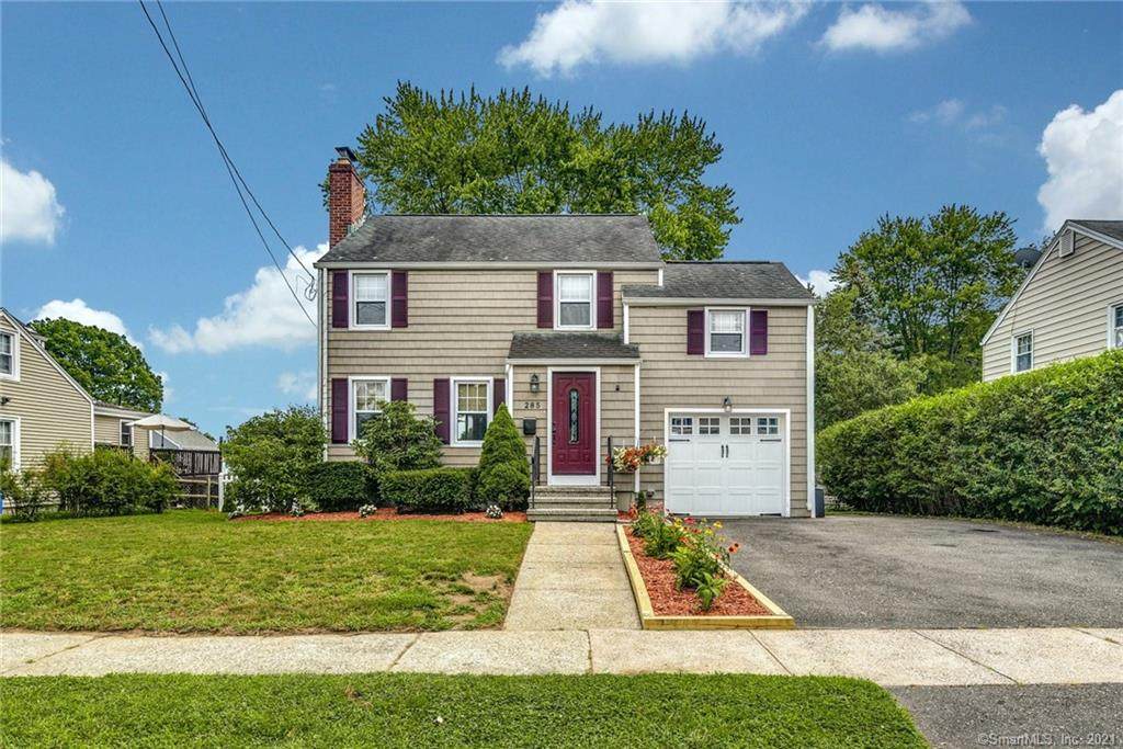 285 Reeds Lane - Photo 1
