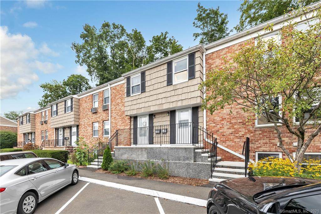 32 Weed Hill Avenue - Photo 1