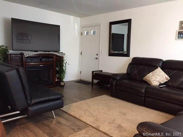 42 Glenwood Avenue - Photo 1
