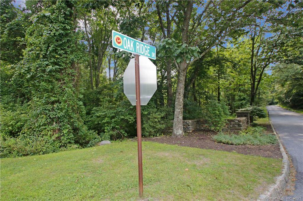 11 Oak Ridge Drive - Photo 1