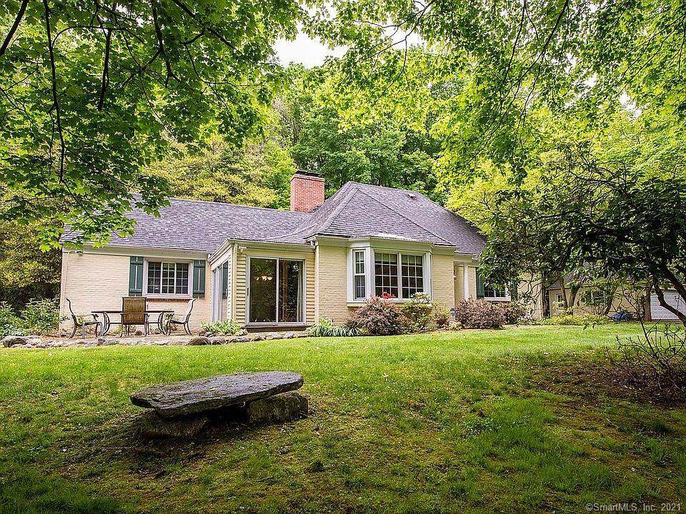 360 Wallingford Road - Photo 1