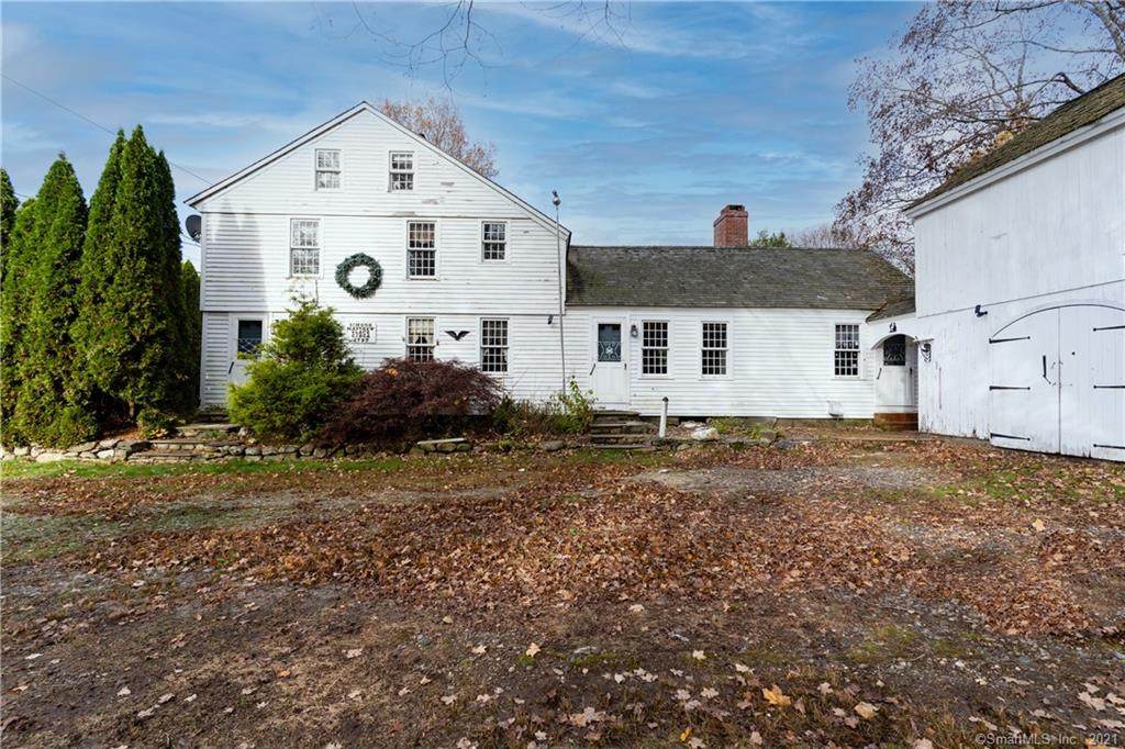 1090 Matthews Street - Photo 1