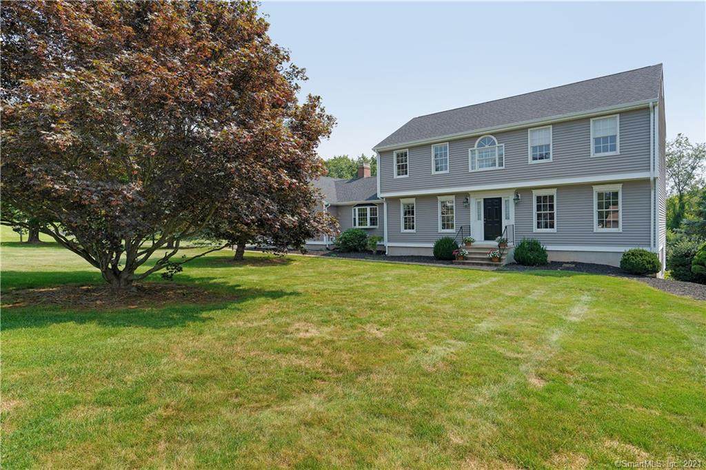 4 Guernsey Lane - Photo 1