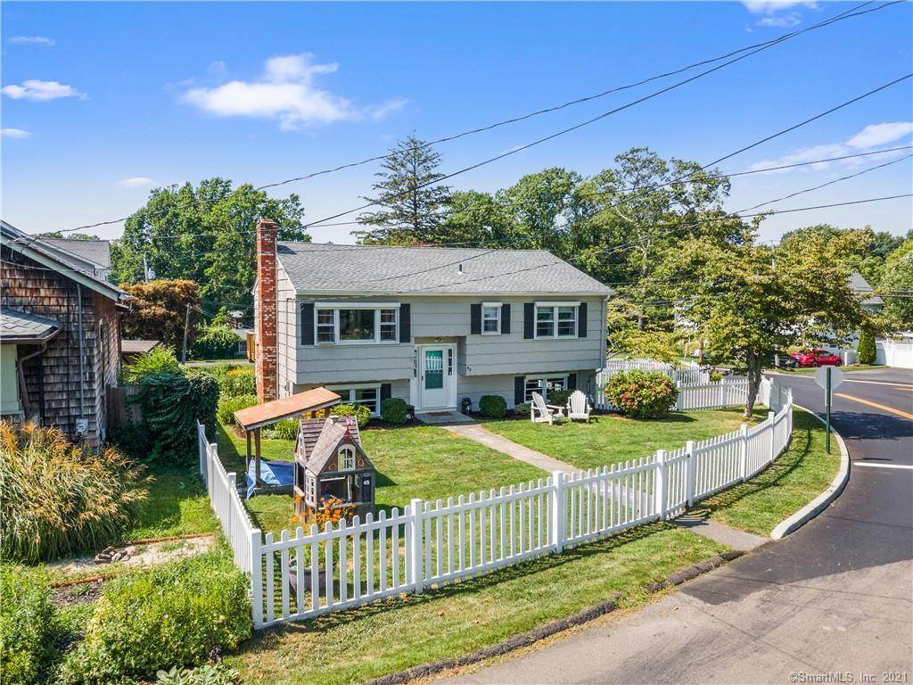 49 Ridgewood Drive - Photo 1