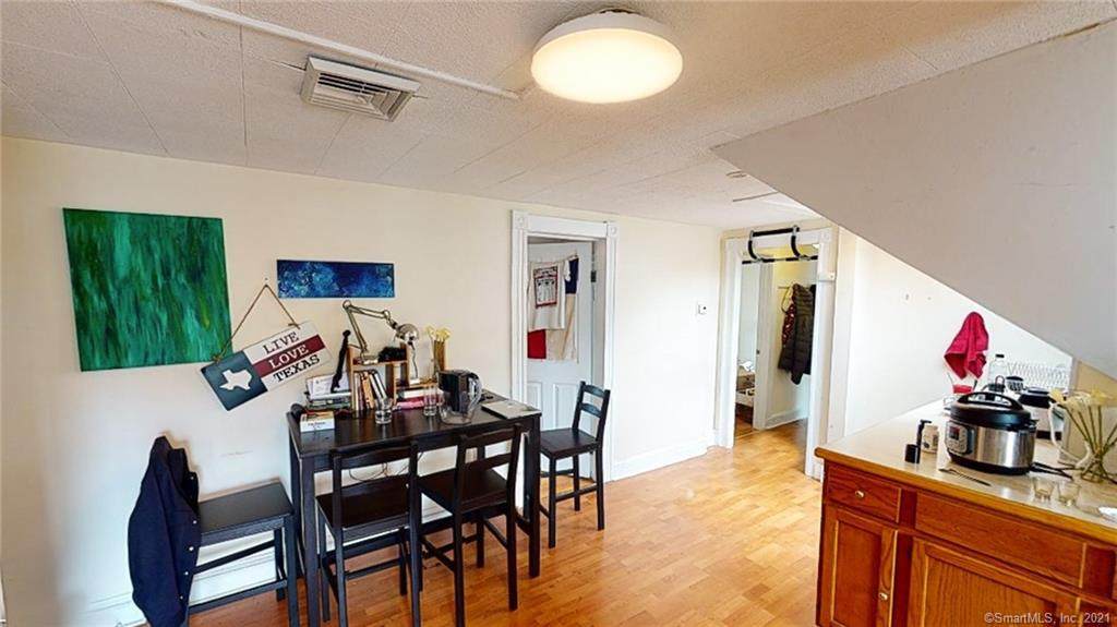382 Crown Street - Photo 1