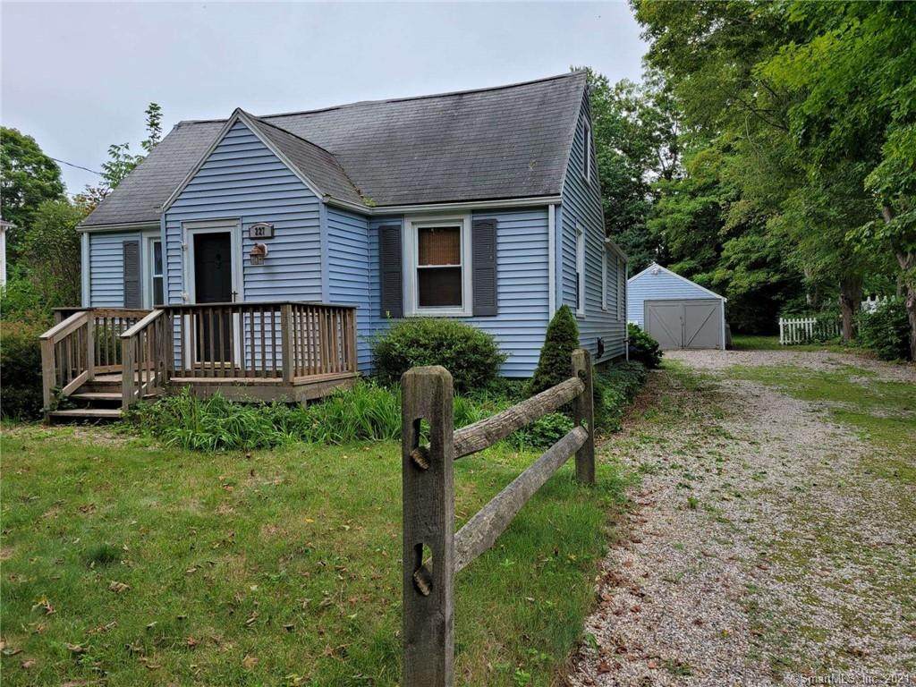 227 Riggs Street - Photo 1