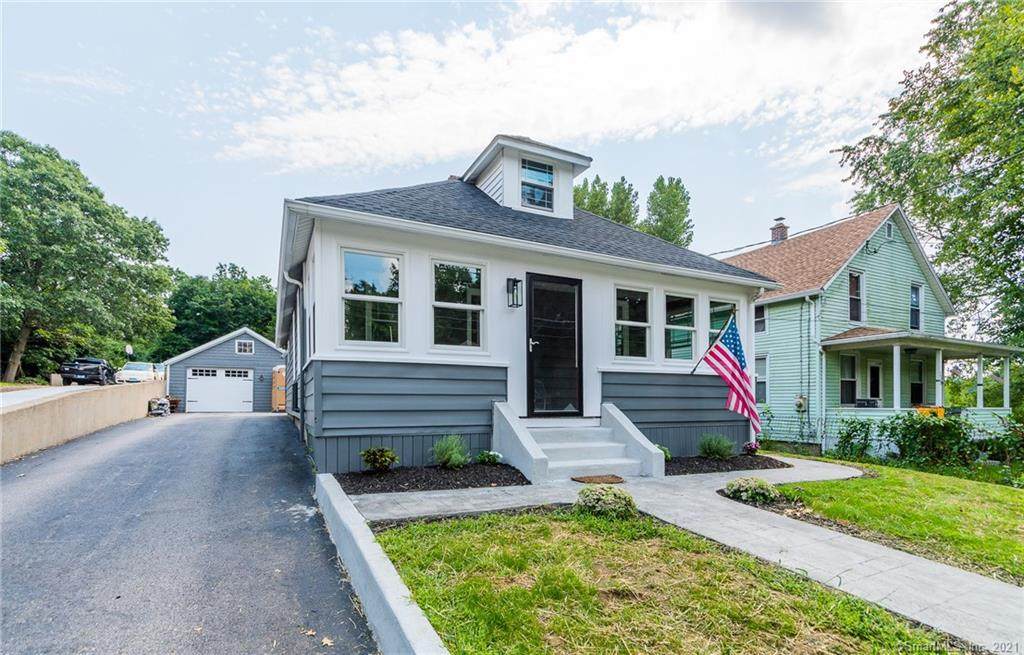 380 Burnham Highway - Photo 1