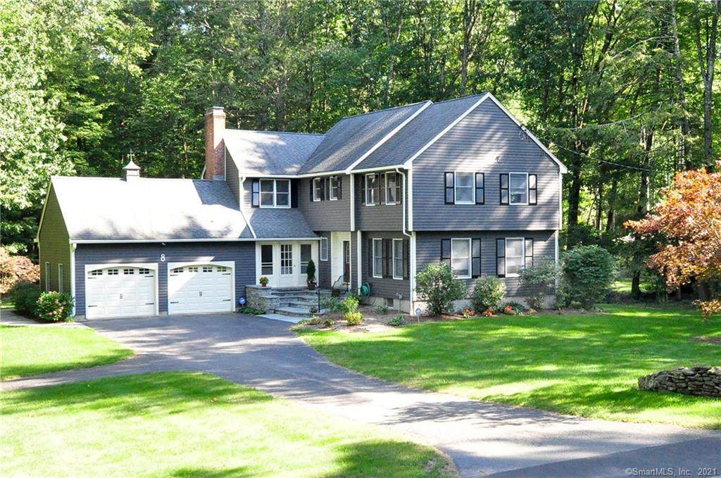 8 Pine Glen Road - Photo 1