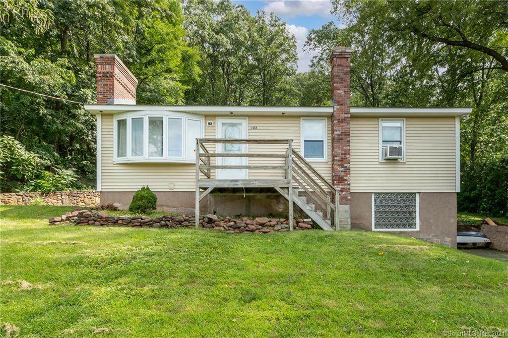 104 Ellington Avenue - Photo 1