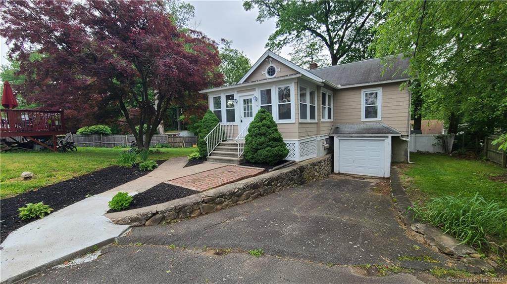 54 Brentwood Avenue - Photo 1