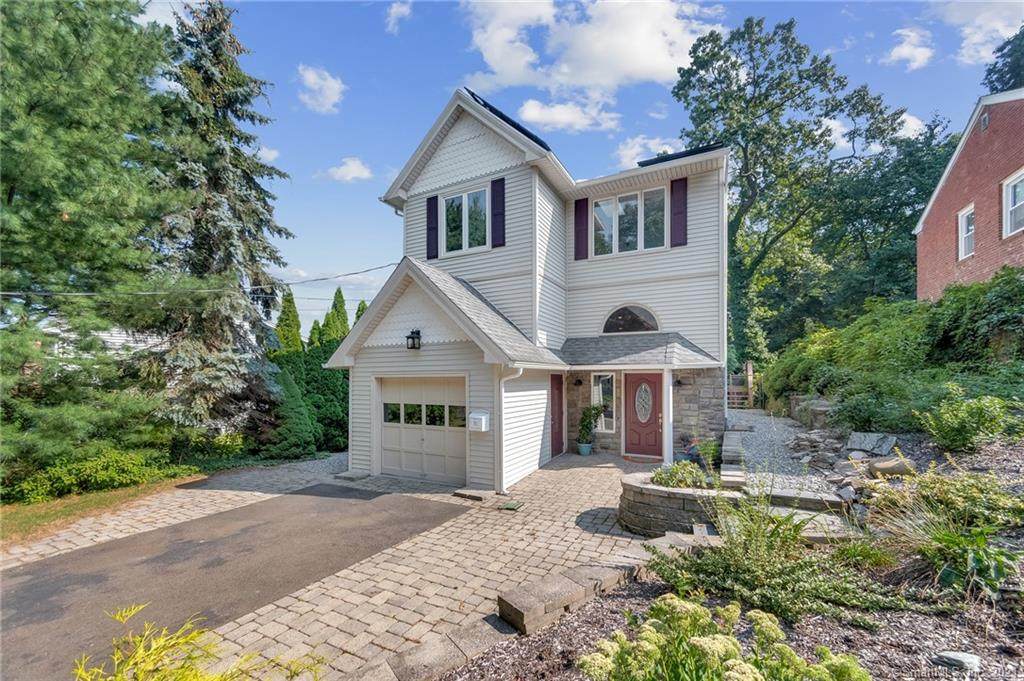 70 Bassett Street - Photo 1