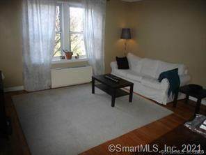 128 Woodside Green Green - Photo 1