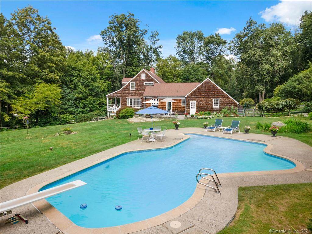 8 Tallwood Road - Photo 1