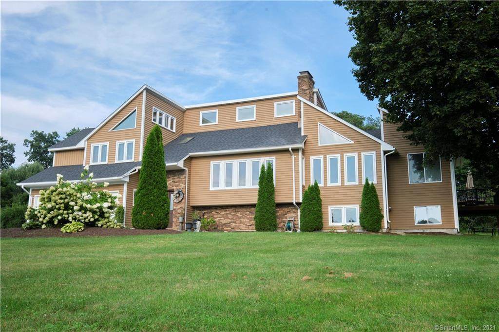 8 Jefferson Drive - Photo 1