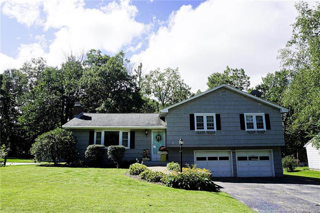 112 Meadowview Drive - Photo 1