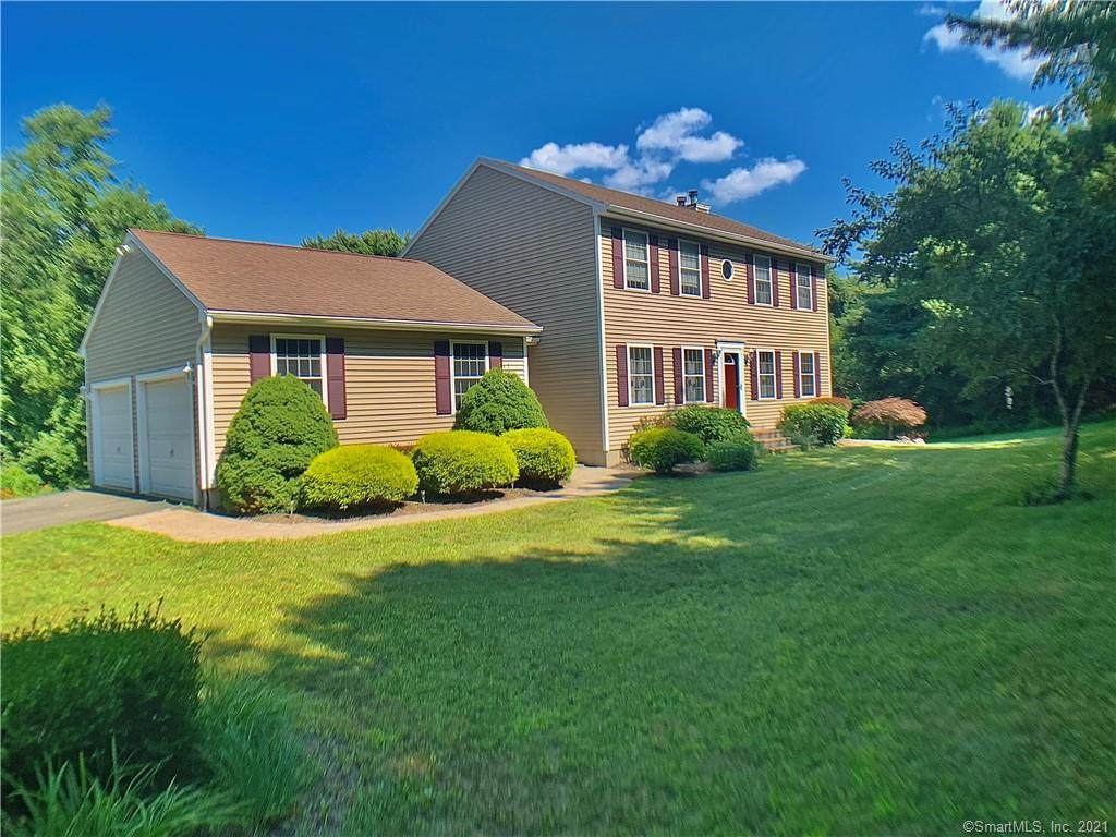8 Gilbert Lane - Photo 1