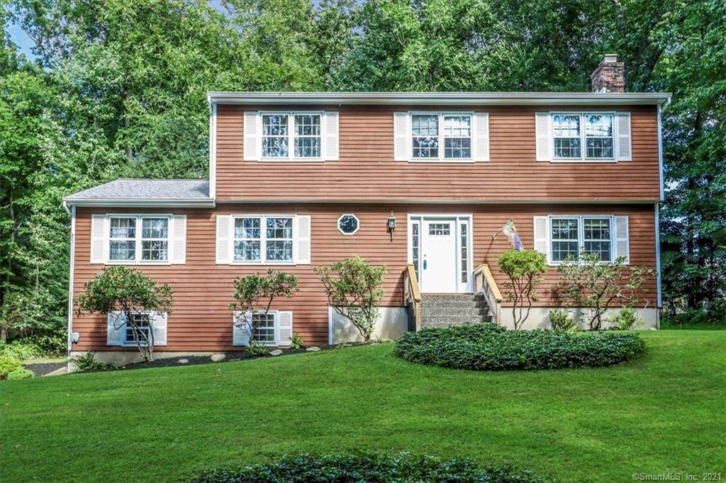 137 Pumpkin Hill Road - Photo 1