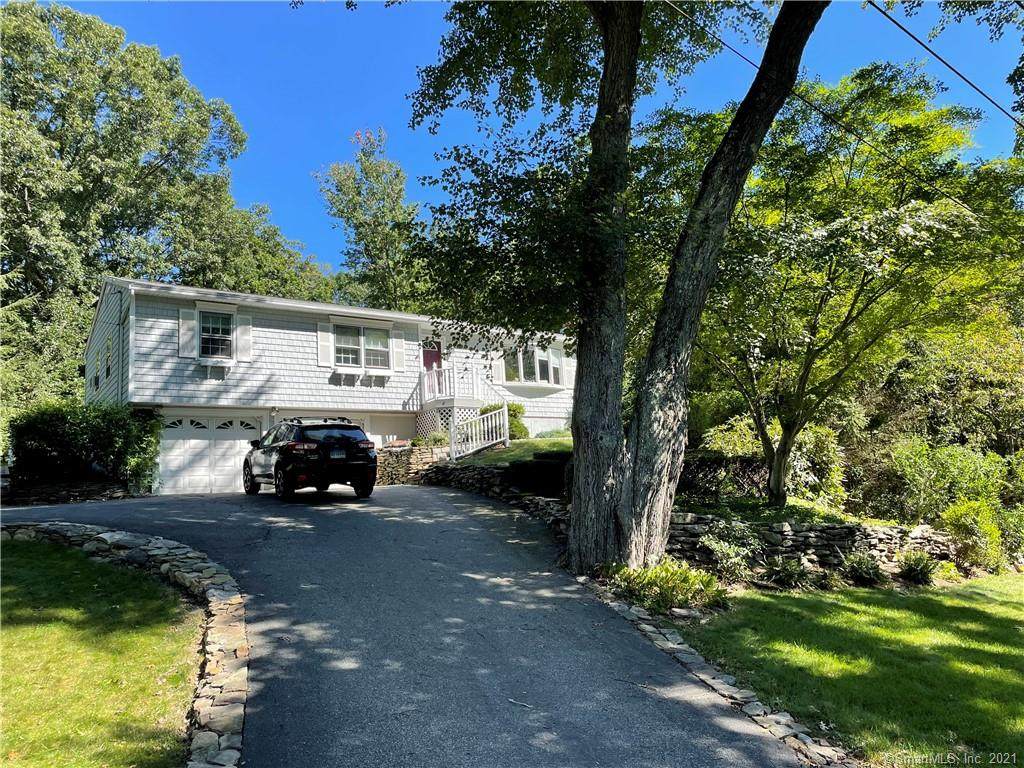 6 Sherwood Lane - Photo 1