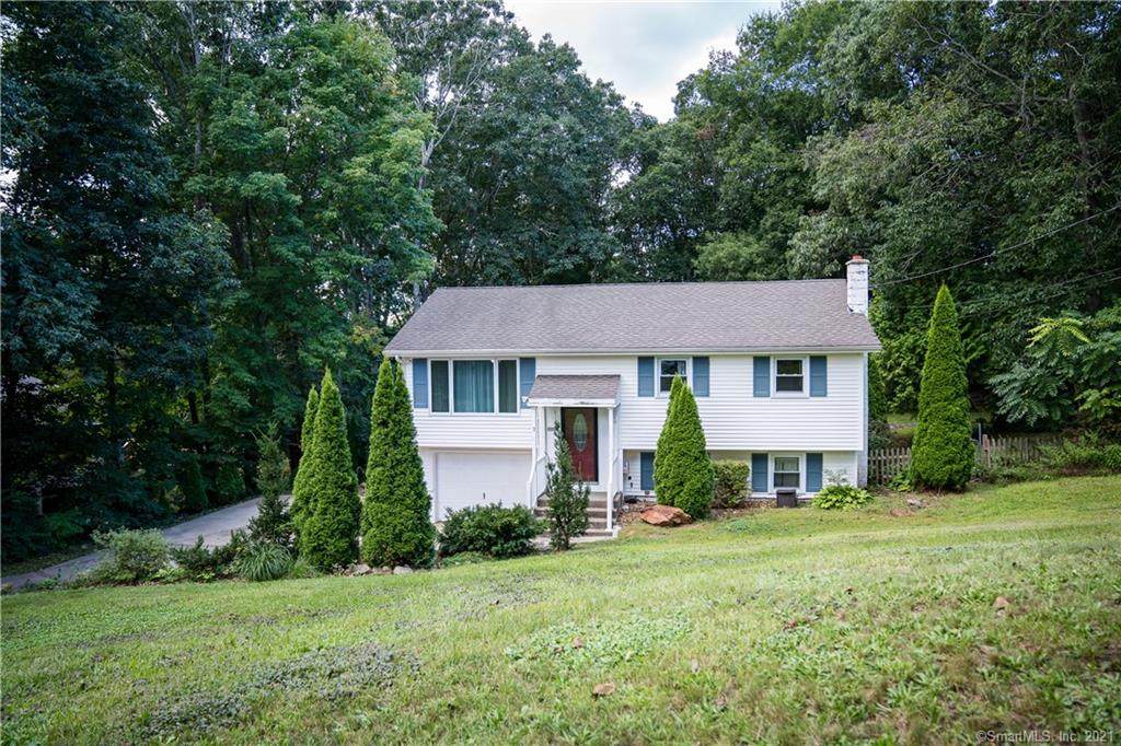 3 Overlook Drive - Photo 1