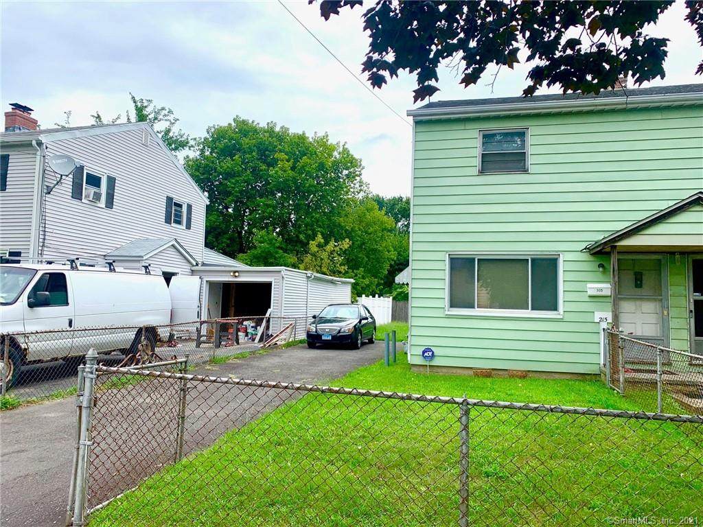215 Larkin Court - Photo 1