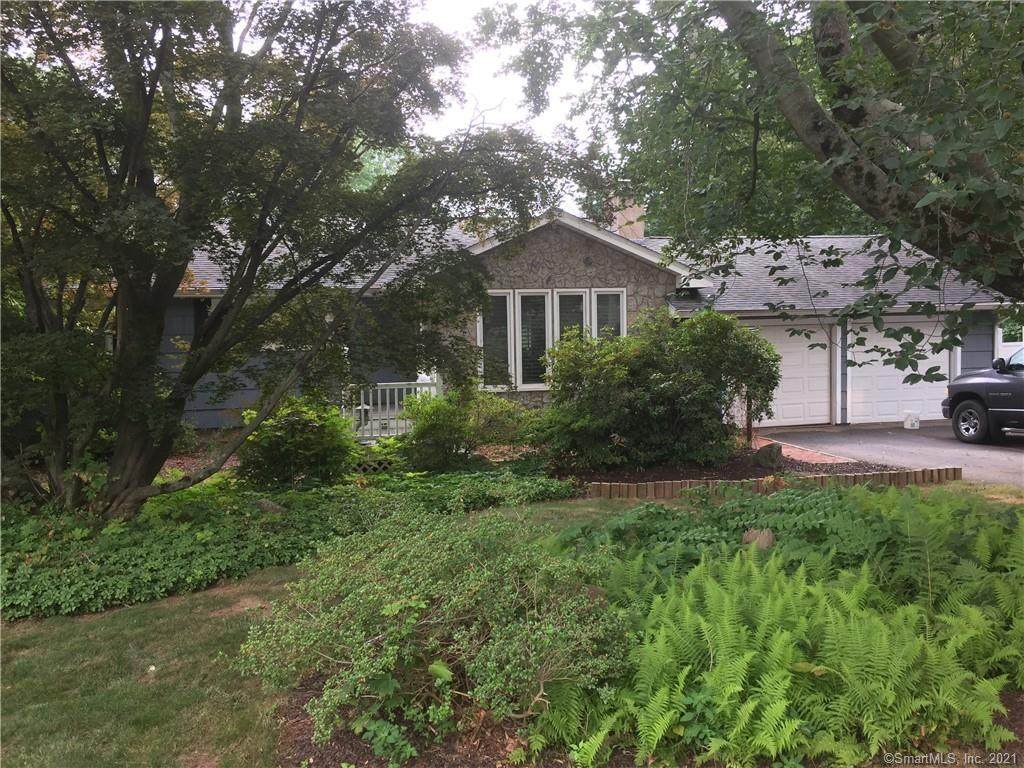 988 Wolf Hill Road - Photo 1