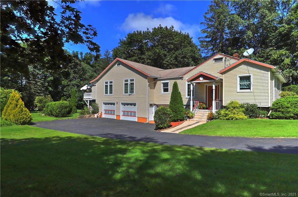 174 Soundview Avenue - Photo 1