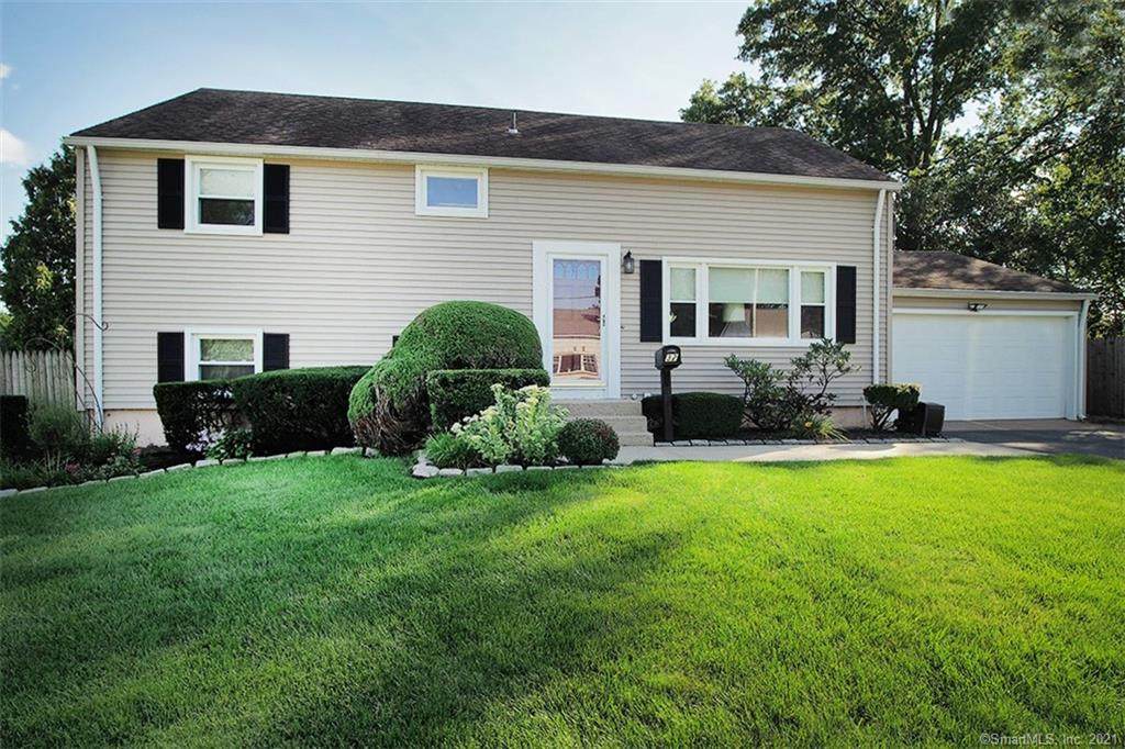 32 Fallon Drive - Photo 1