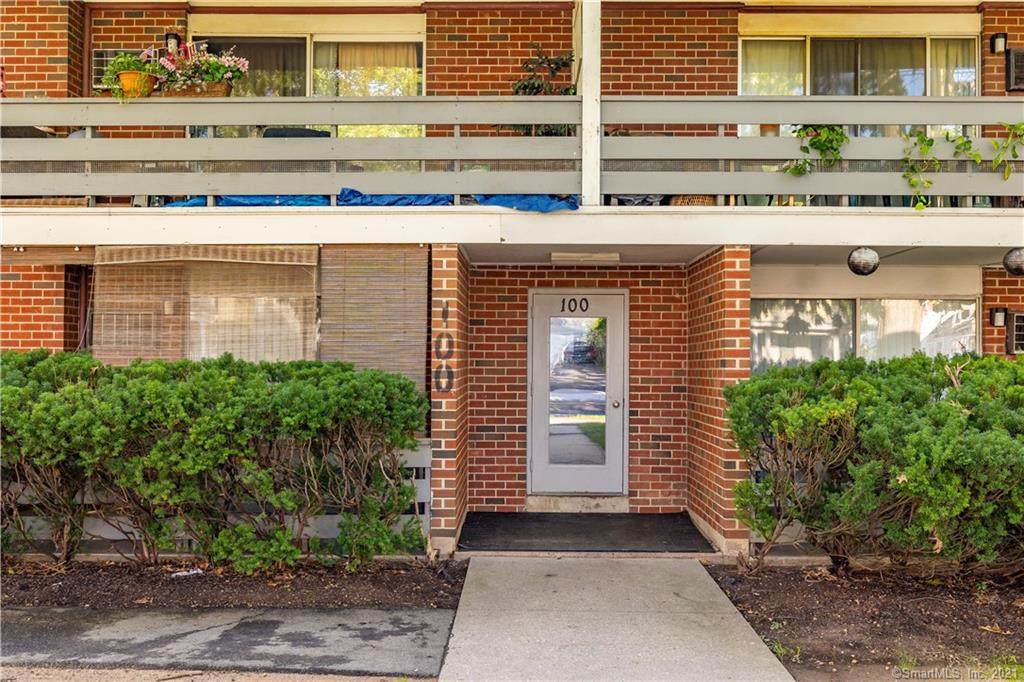 100 Oakwood Avenue - Photo 1