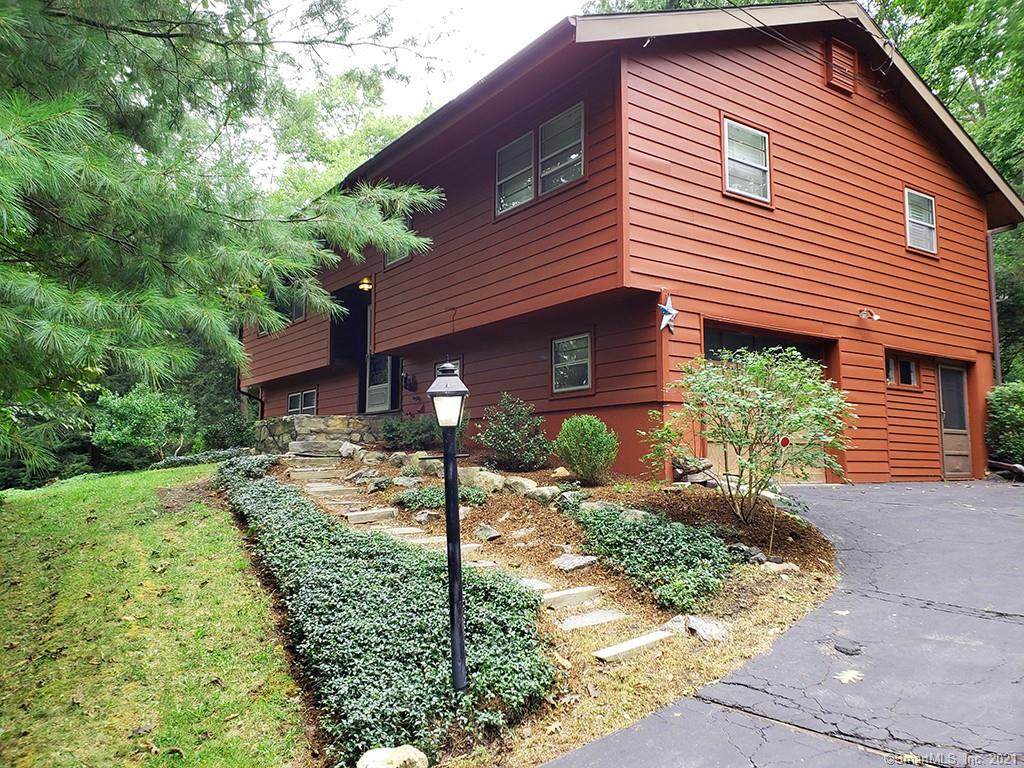 6 Edgewood Drive - Photo 1