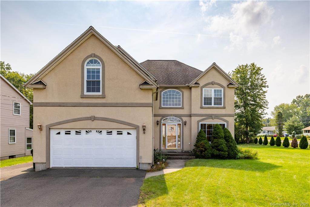 87 Coles Avenue - Photo 1