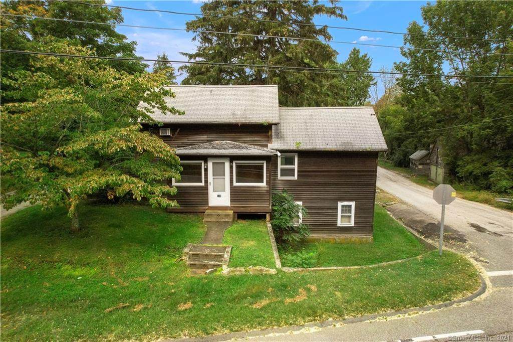 623 Canterbury Road - Photo 1