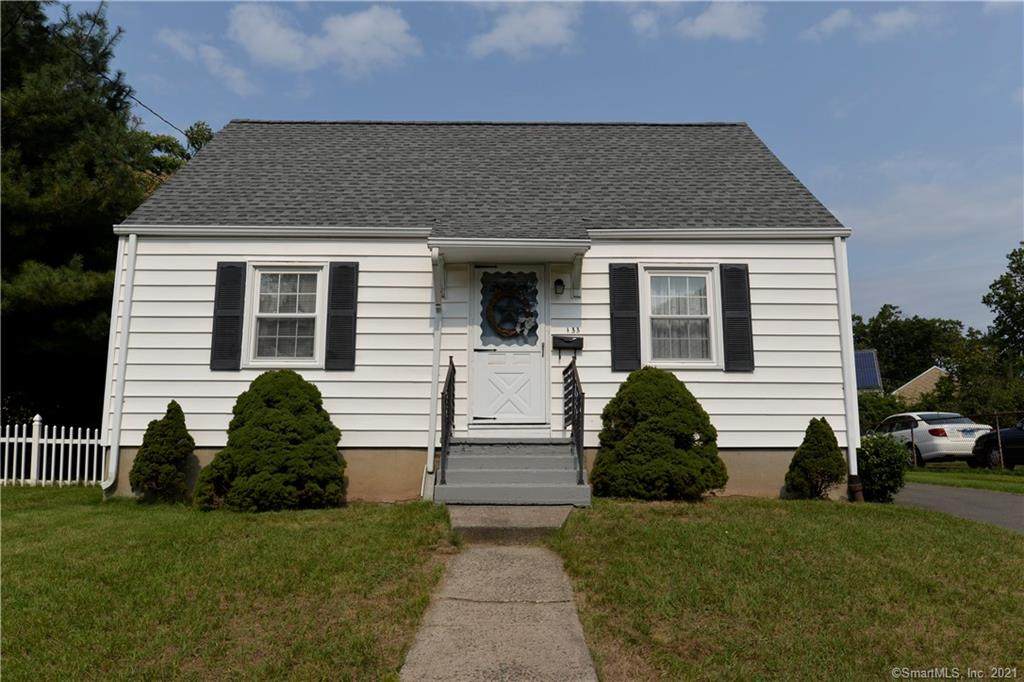133 Surrey Drive - Photo 1