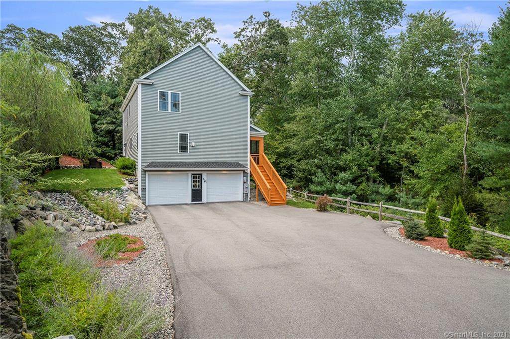 433 Tiffany Street - Photo 1