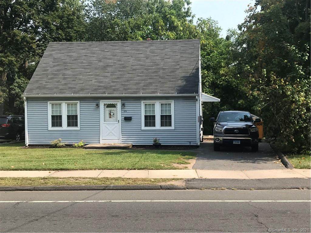 576 King Street - Photo 1