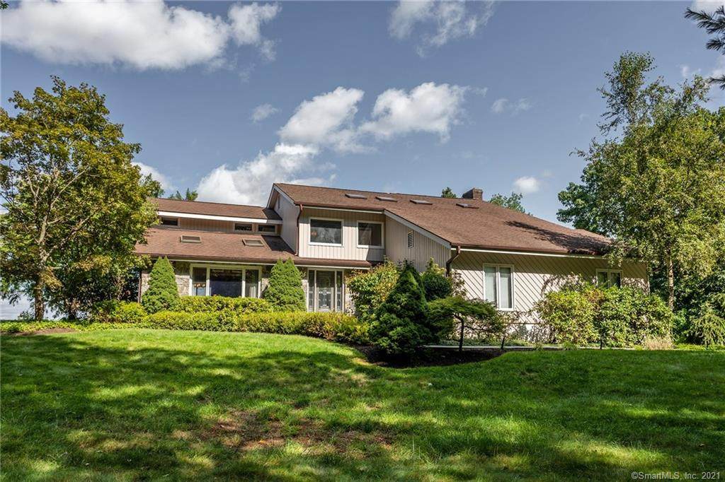 11 Hillcrest Drive - Photo 1