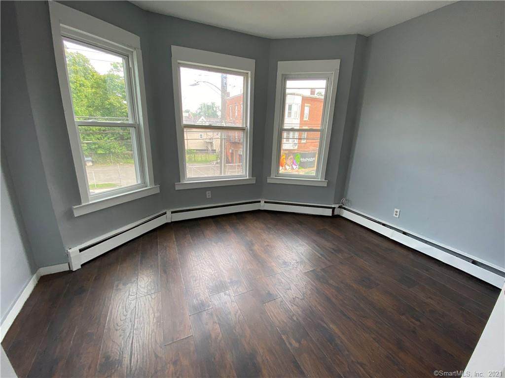 128 Henry Street - Photo 1