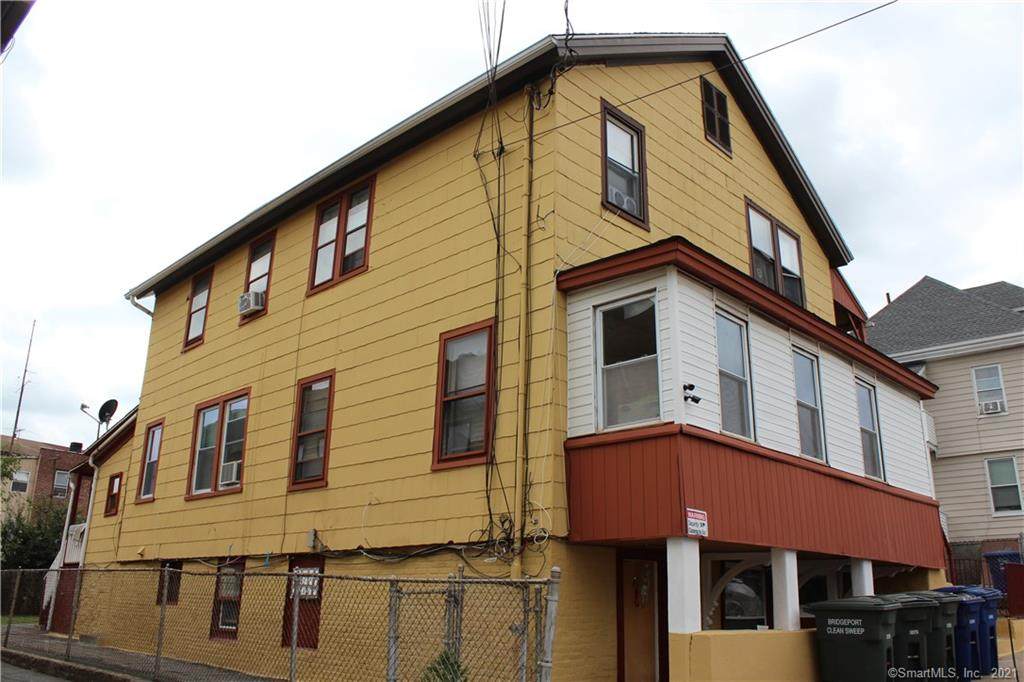 207 Hurd Avenue - Photo 1