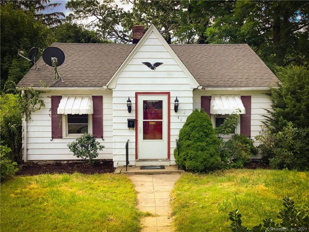 71 Bronx Avenue - Photo 1