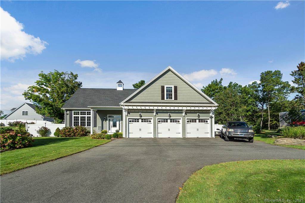 4 Howard Avenue - Photo 1