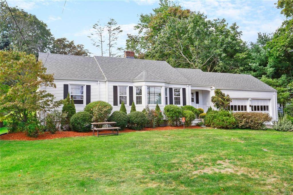 635 Brooklawn Avenue - Photo 1