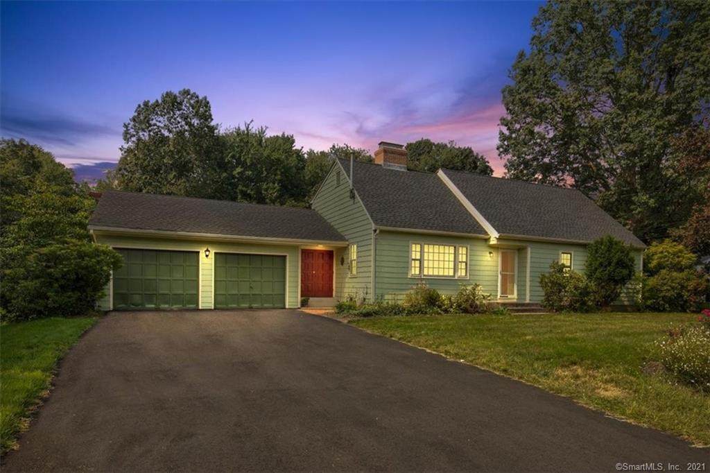 142 Stonegate Road - Photo 1