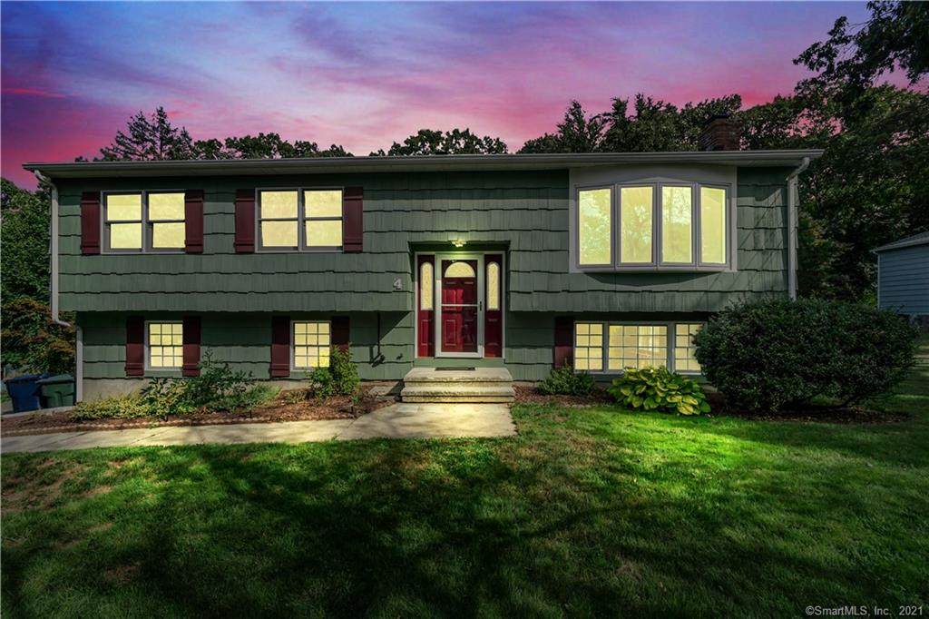 4 Oak Hill Road - Photo 1